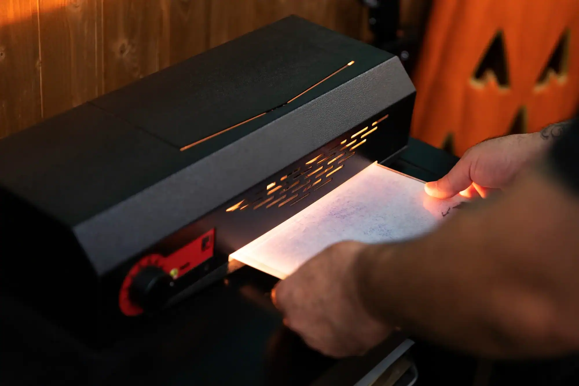 Badge printer rental in Dubai by Tech in Motion